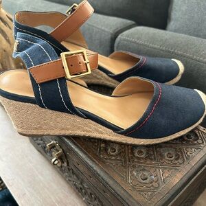 Tommy Hilfiger Navy and Tan Wedges